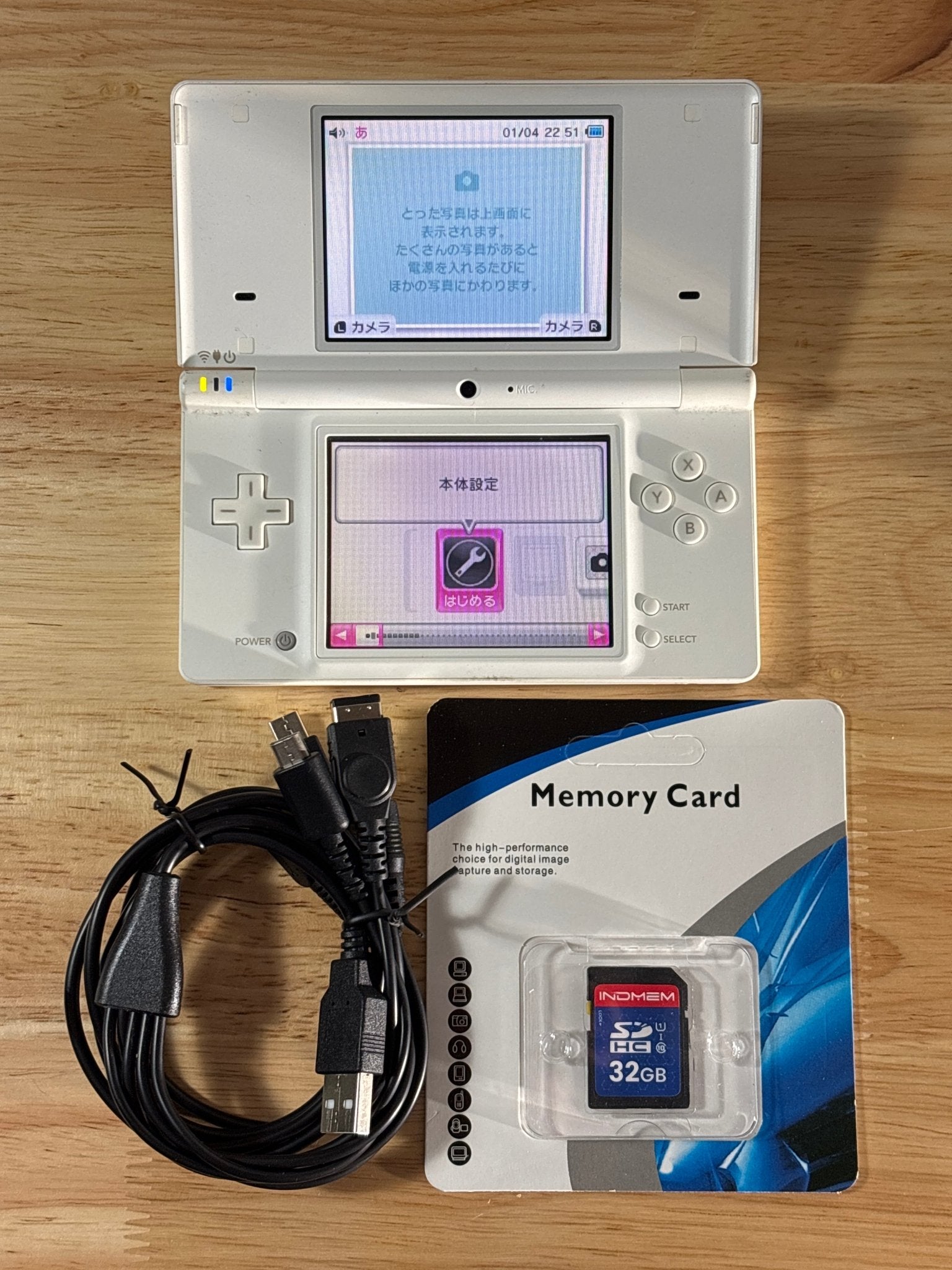 White Nintendo DSi w/ Charger & 32GB SD Card - ChronicCards