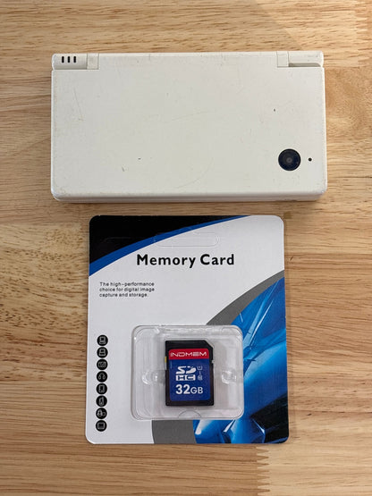 White Nintendo DSi - SD Card Included - ChronicCards