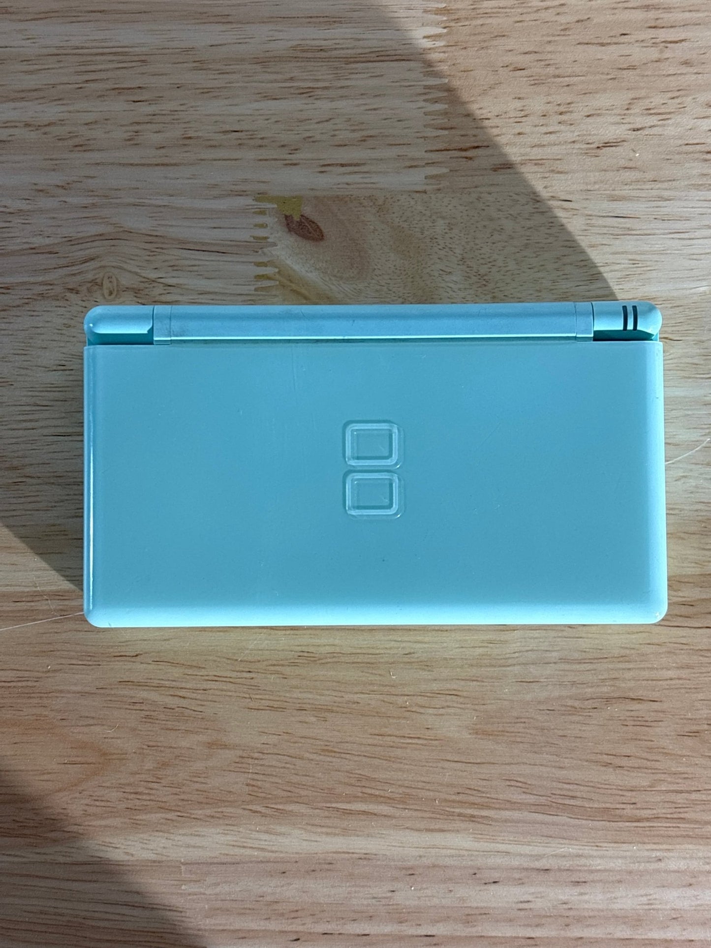 Ice Blue Nintendo DS Lite - ChronicCards