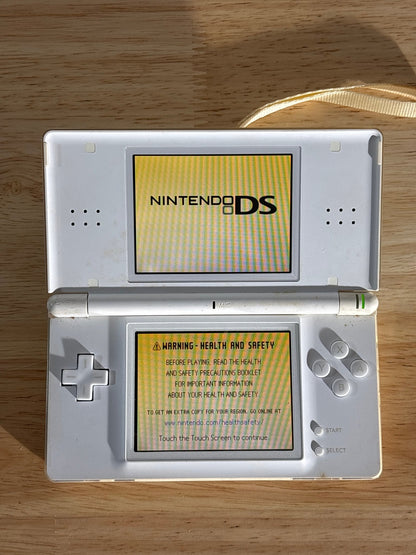 White Nintendo DS Lite - Charger Included - ChronicCards